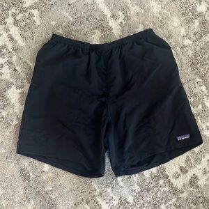 Men’s L Patagonia baggie’s 7” - black